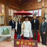 霊山神社へ